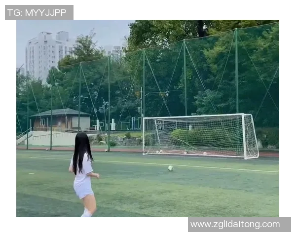 足球场上的魅力与尴尬有狐臭的明星们如何应对个人形象挑战 足球场上的魅力与尴尬有狐臭的明星们如何应对个人形象挑战