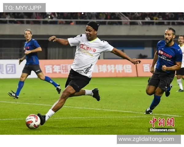 足球明星排名揭晓谁是当今足坛的顶尖球员和传奇人物 足球明星排名揭晓谁是当今足坛的顶尖球员和传奇人物